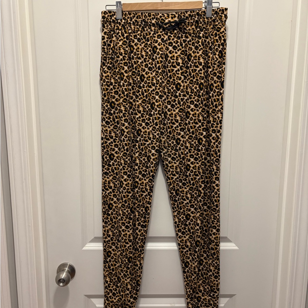 Leggings Depot Leopard Print Joggers